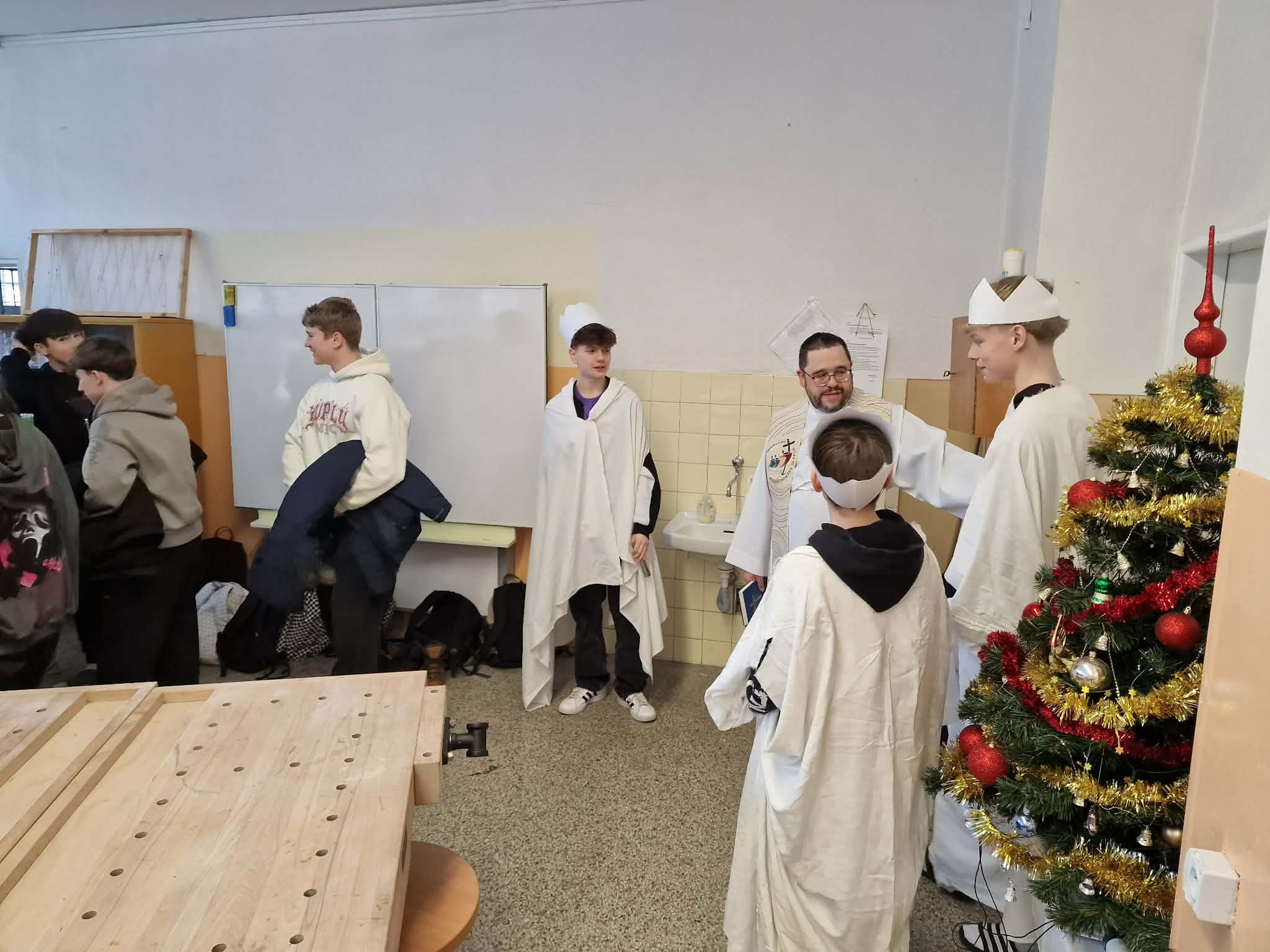 ff0fbcea d486 4f82 929b 0481e4ed74d6