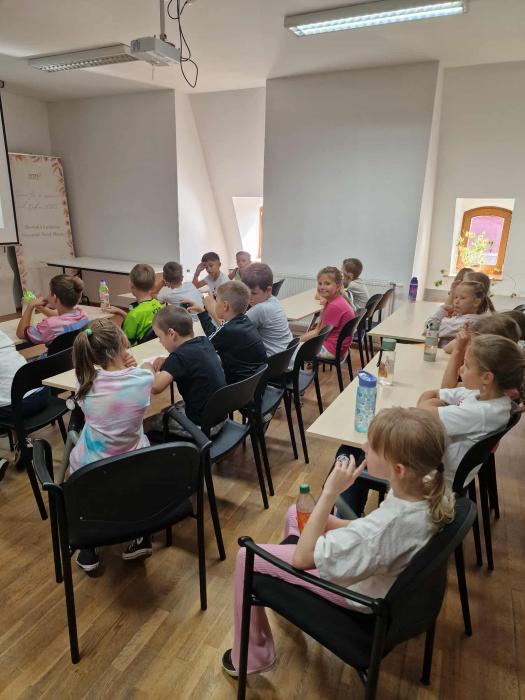 2be41199-16dd-42e0-8124-9c4d802293cd