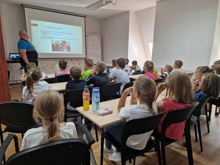 406e5c85-d067-4f8a-b357-fe63861d1d68