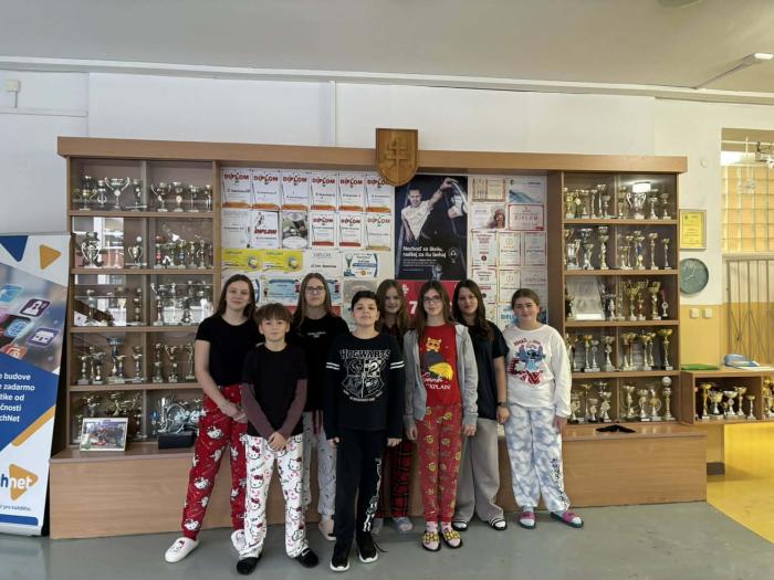 c7e5b279-8e43-4c8d-98d1-e369cb91af3e